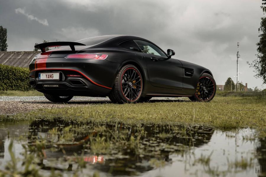  Mercedes-AMG GT S Satin Black 2016 года  (фото 2 из 8)